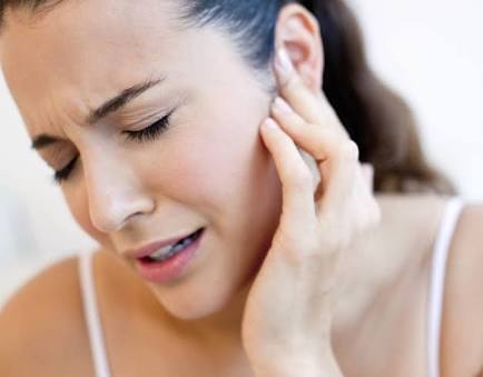 कान में दर्द क्यों होने लगता है